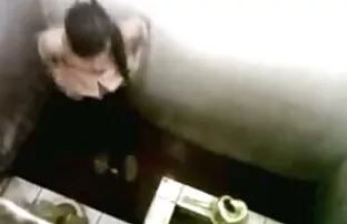 XXX Hamnade med plocka svenska sexfilmer upp med sex på taket
