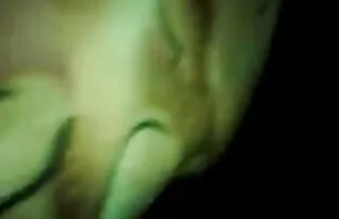 XXX En fattig person som släpper ett mynt i svensk gratis porrfilm halsen