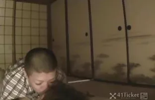 XXX Rika kvinnor japansk sex film älskar björnen dansa