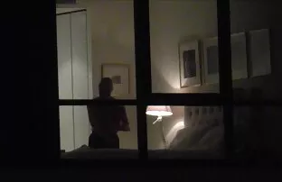 XXX Europeiska med Asiatiska i ett hotellrum porrfilm med äldre